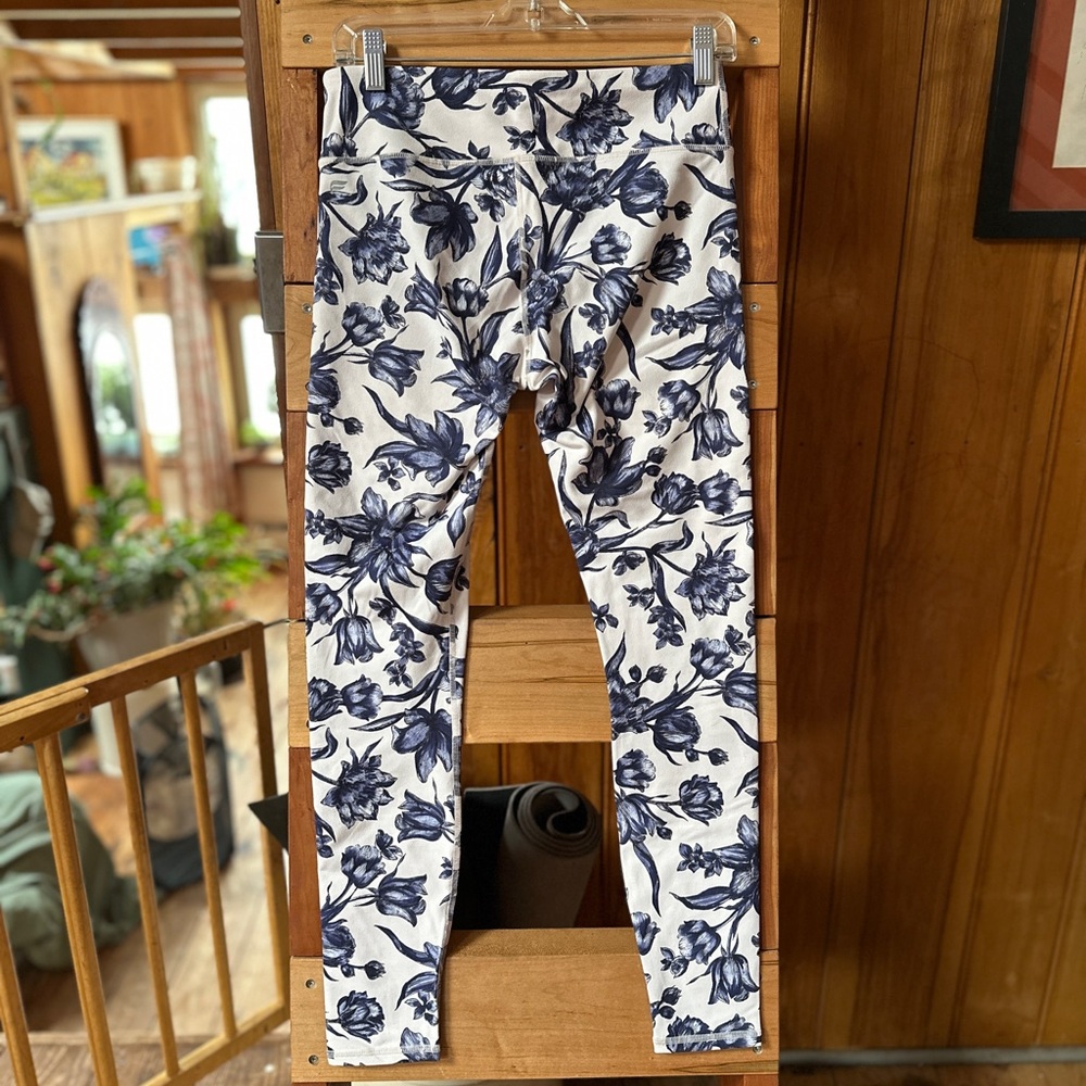 Fabletics Legging Define Power Hold High Waisted … - image 4